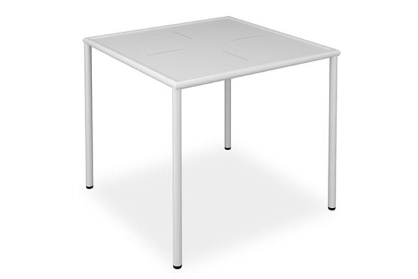 Outdoor Dining Table 1