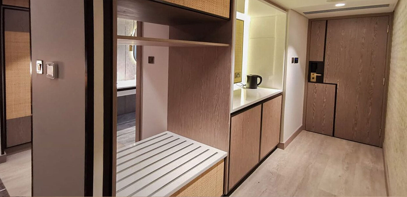 proj-doors-sheraton05