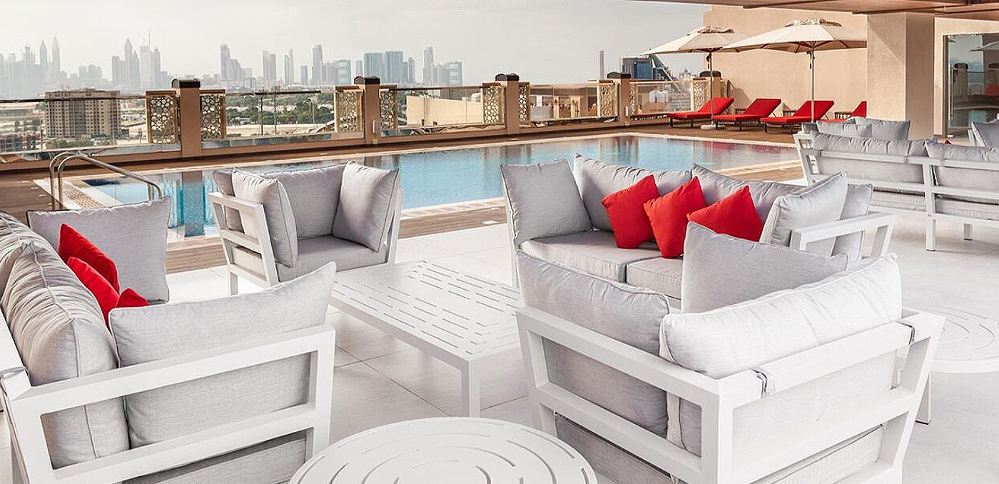 proj-outdoor-hilton02