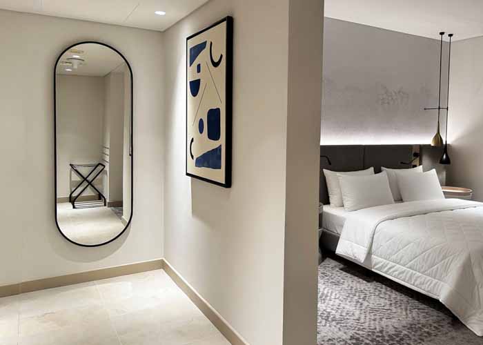 Mirrors & Vanities
