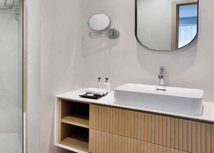 Mirrors & Vanities 5